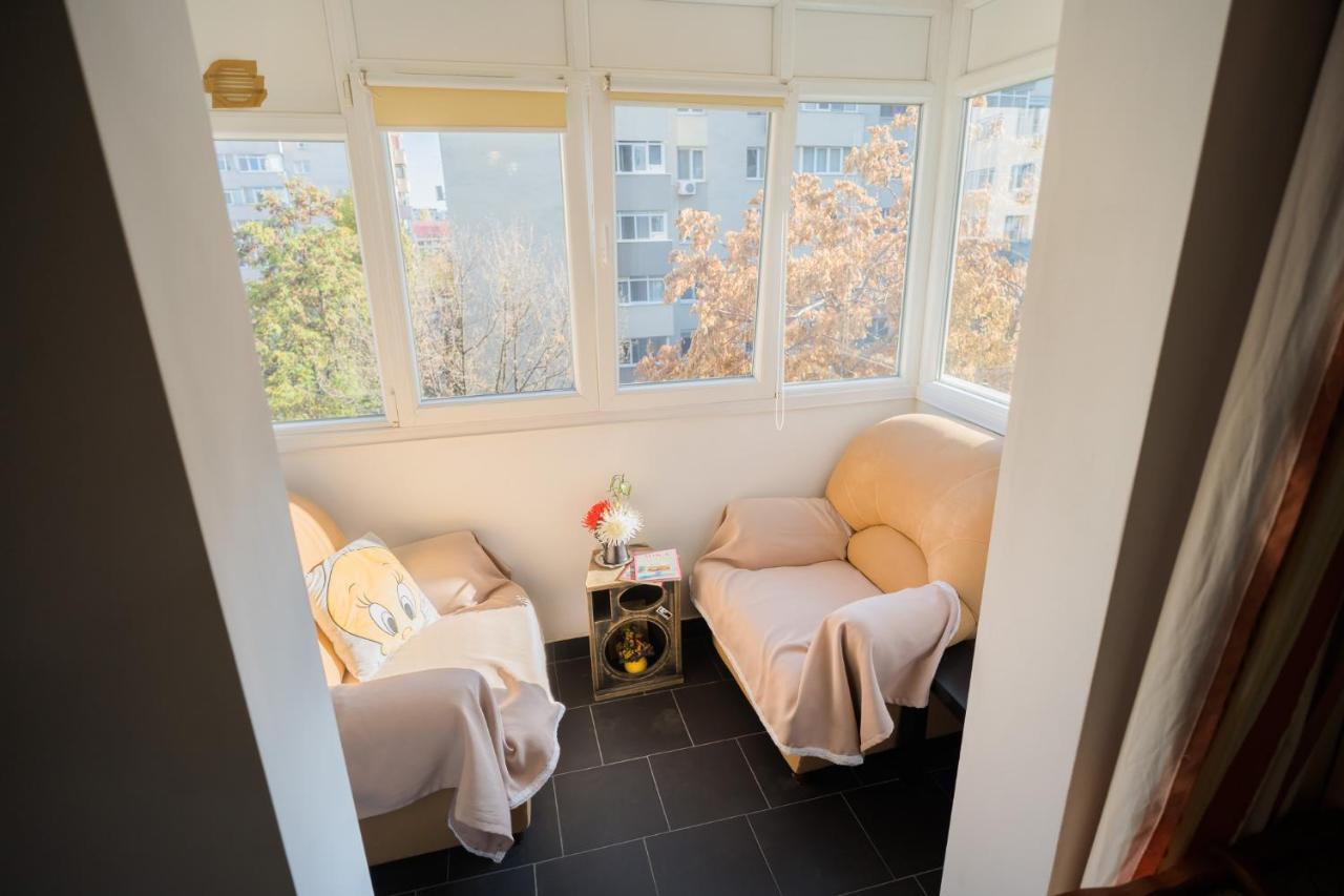 Rustic & Spacious 3Br Apartment Bukarest Exteriör bild