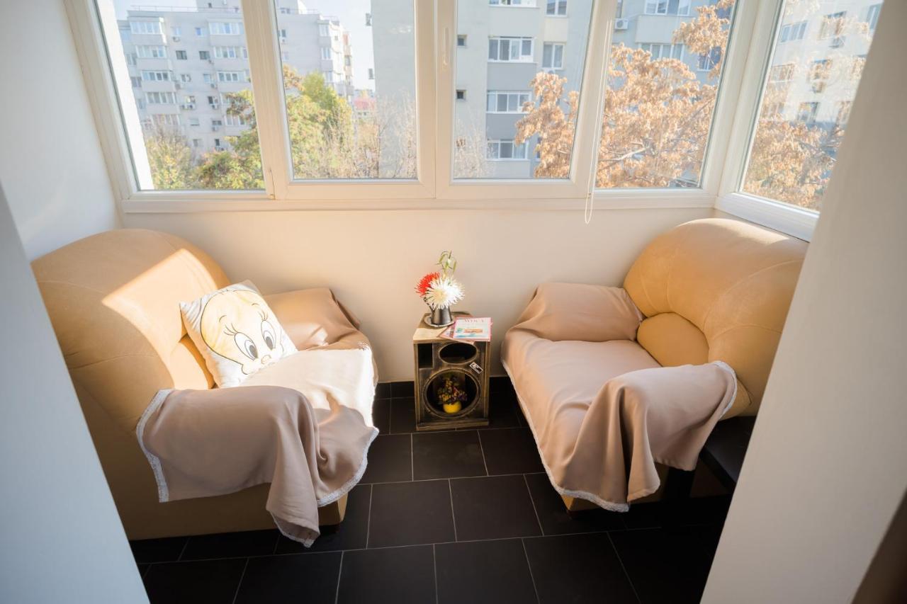 Rustic & Spacious 3Br Apartment Bukarest Exteriör bild